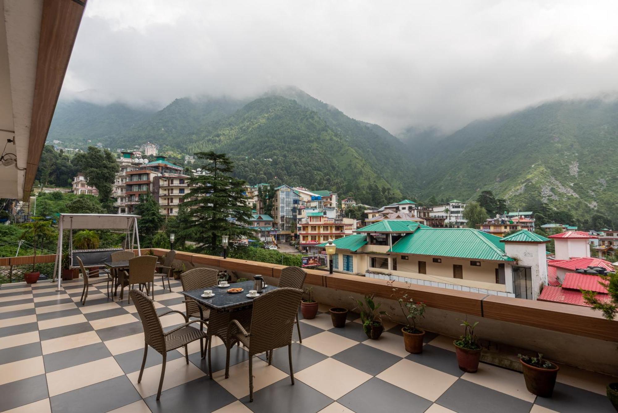 Spring Valley Resorts By Dls Hotels Dharamshala Exterior photo
